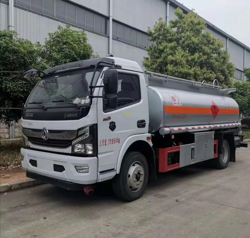 東風(fēng)國(guó)六7噸加油車